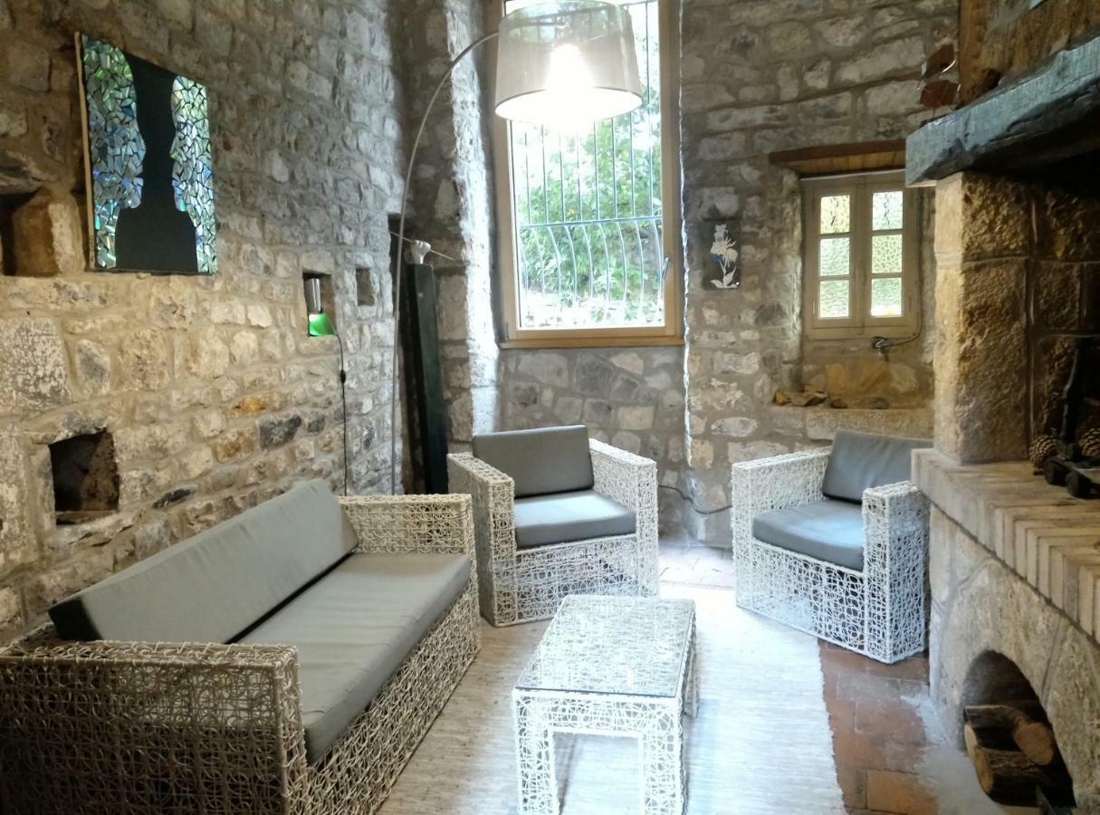 Ermitage De Peyreleau Bed & Breakfast Dış mekan fotoğraf